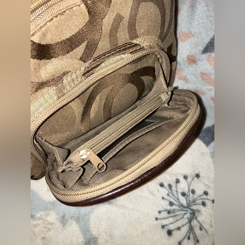 Minicci Tan and Brown Crossbody Bag with Front Pocket - Picture 3 of 7